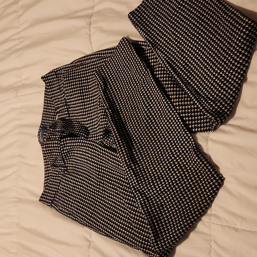 Old Navy houndstooth crop stretch pants